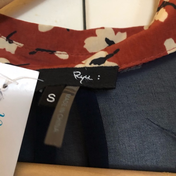 Tunique - Picture 8 of 8